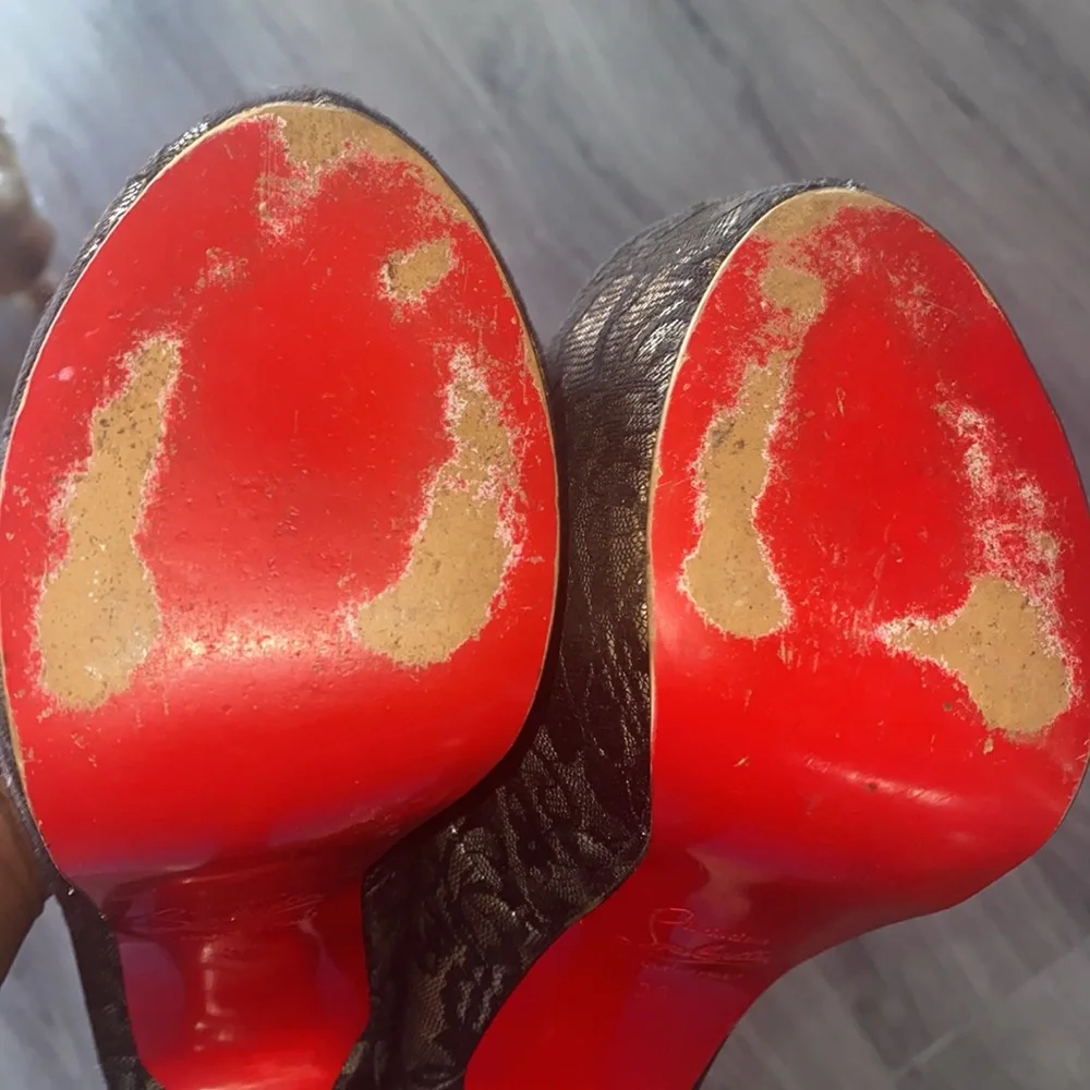 Red bottoms - Picture 13 of 14